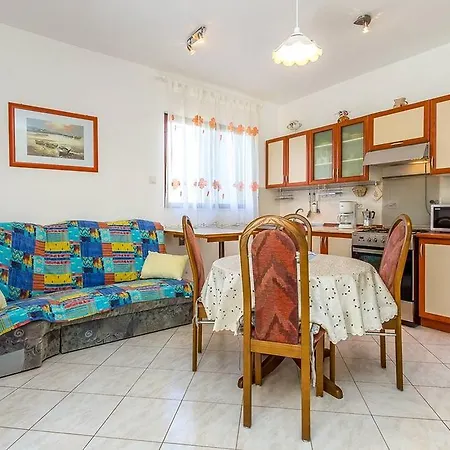 Nikola Two Bedroom Apartment *