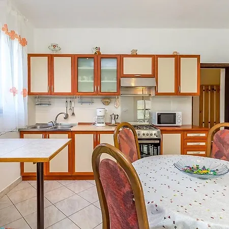 Апартаменты Nikola Two Bedroom Медулин